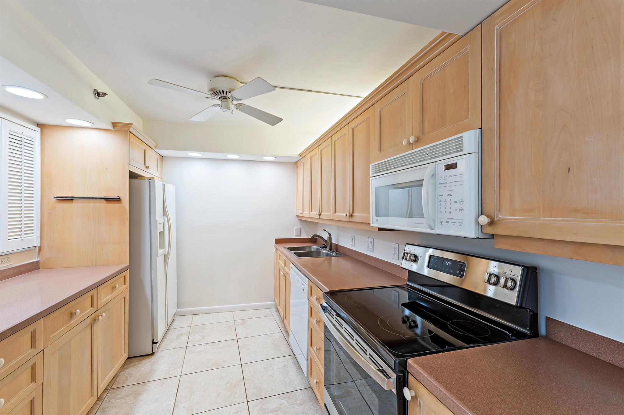 300 Ocean Trl Way #102 Jupiter, FL 33477