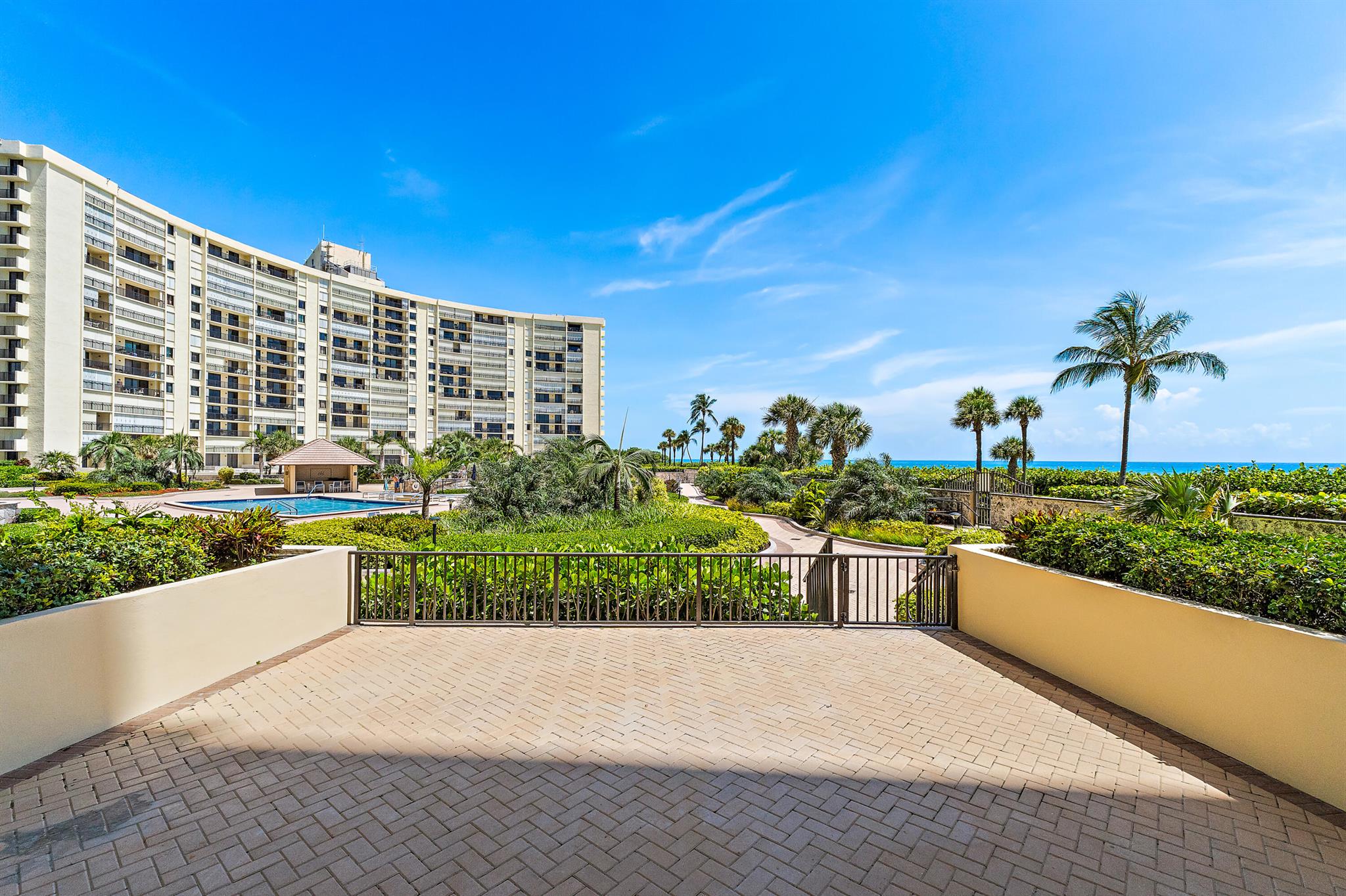 300 Ocean Trl Way #102 Jupiter, FL 33477