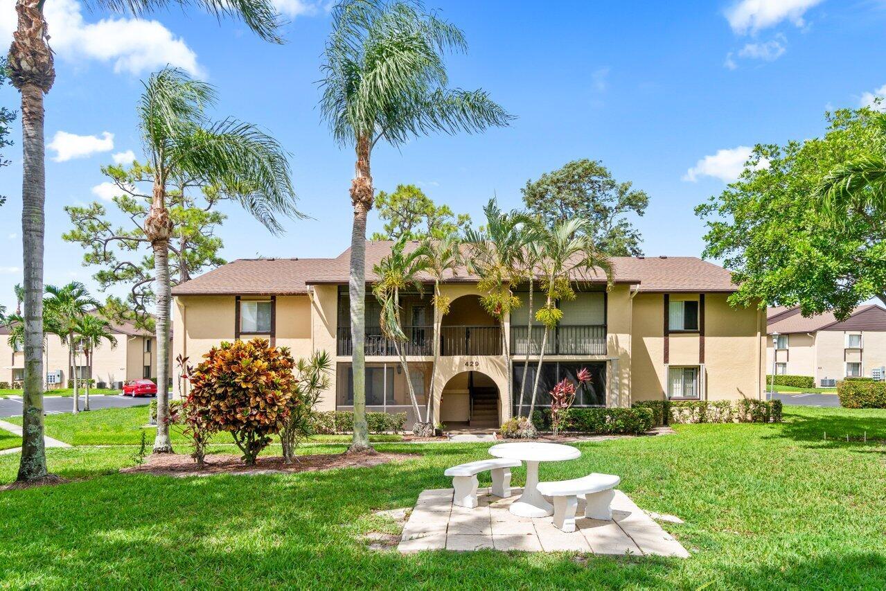 429 Pine Glen #C2
