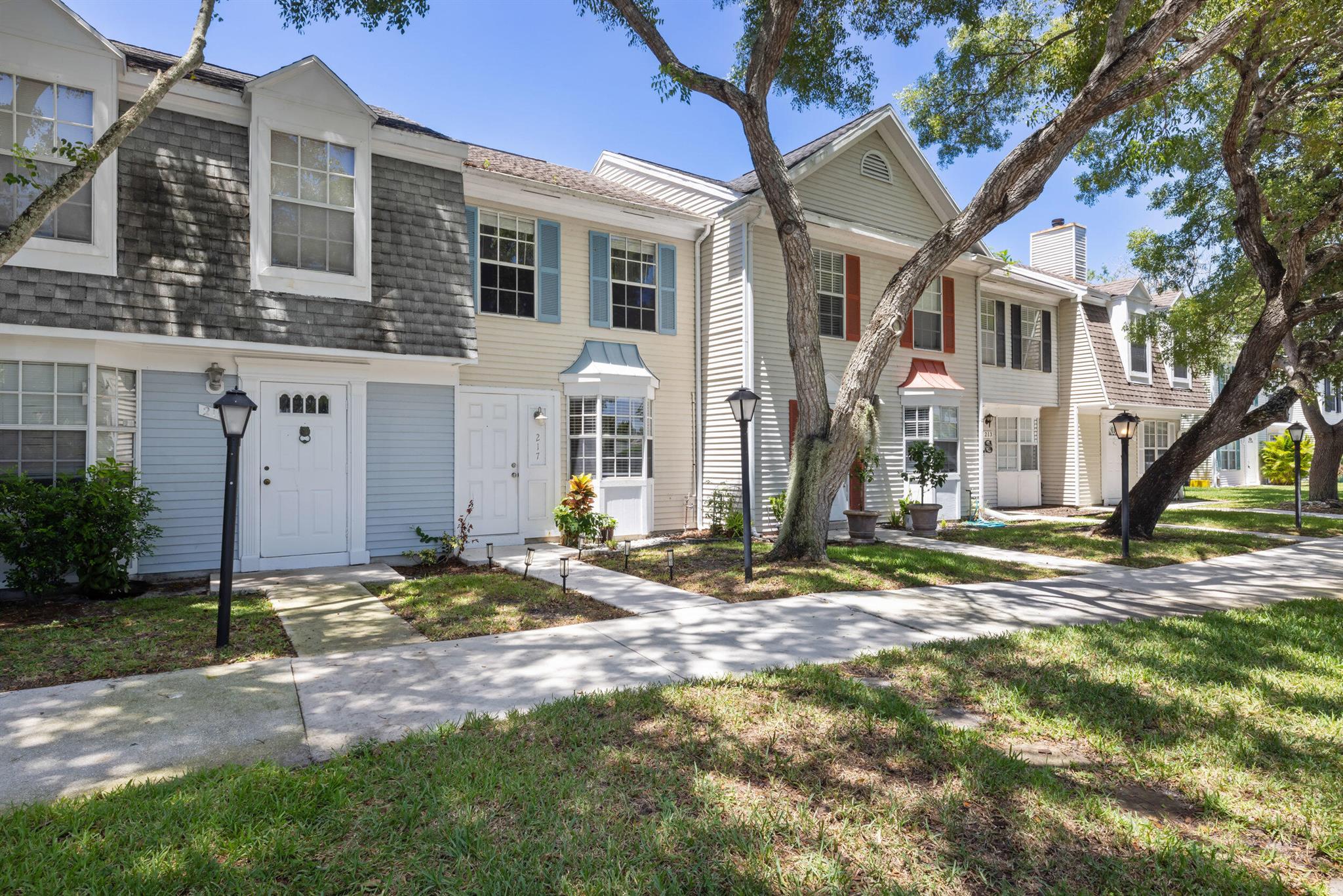 217 Georgian Park Dr