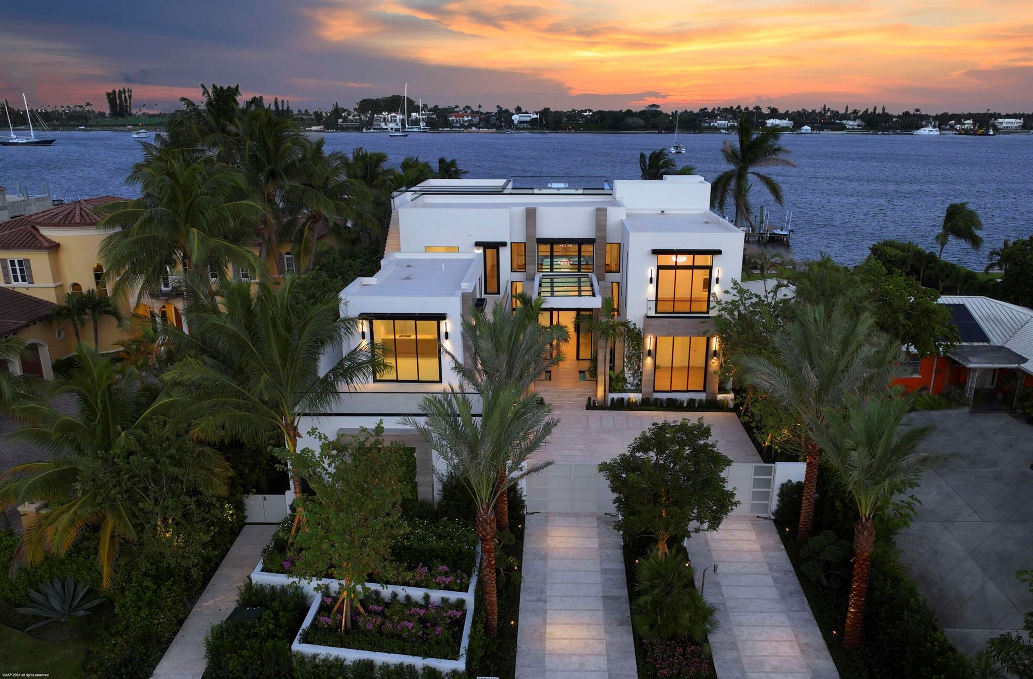 2914 N Flagler Dr West Palm Beach, FL 33407 2914 N Flagler Dr West Palm Beach, FL 33407