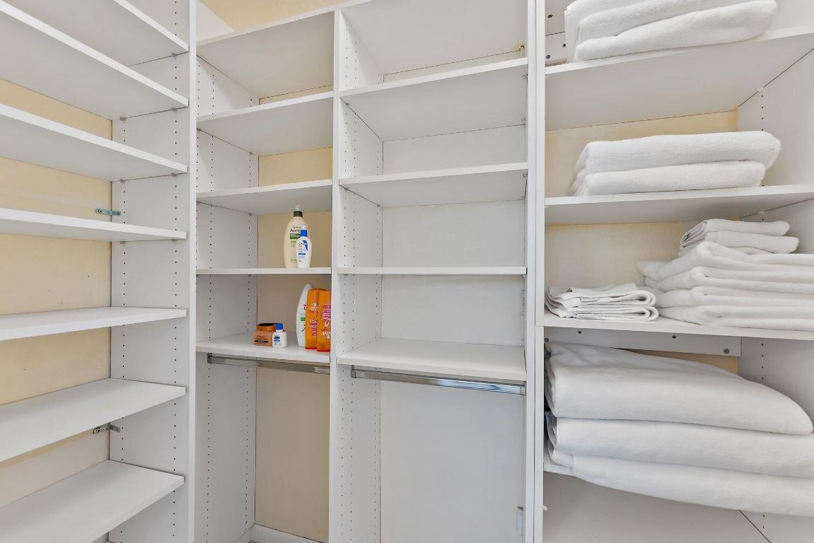 107 Mako Jupiter, FL 33477