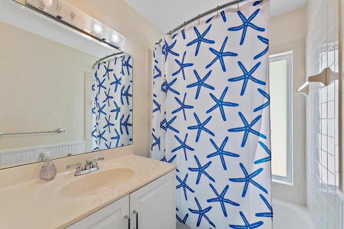 107 Mako Jupiter, FL 33477