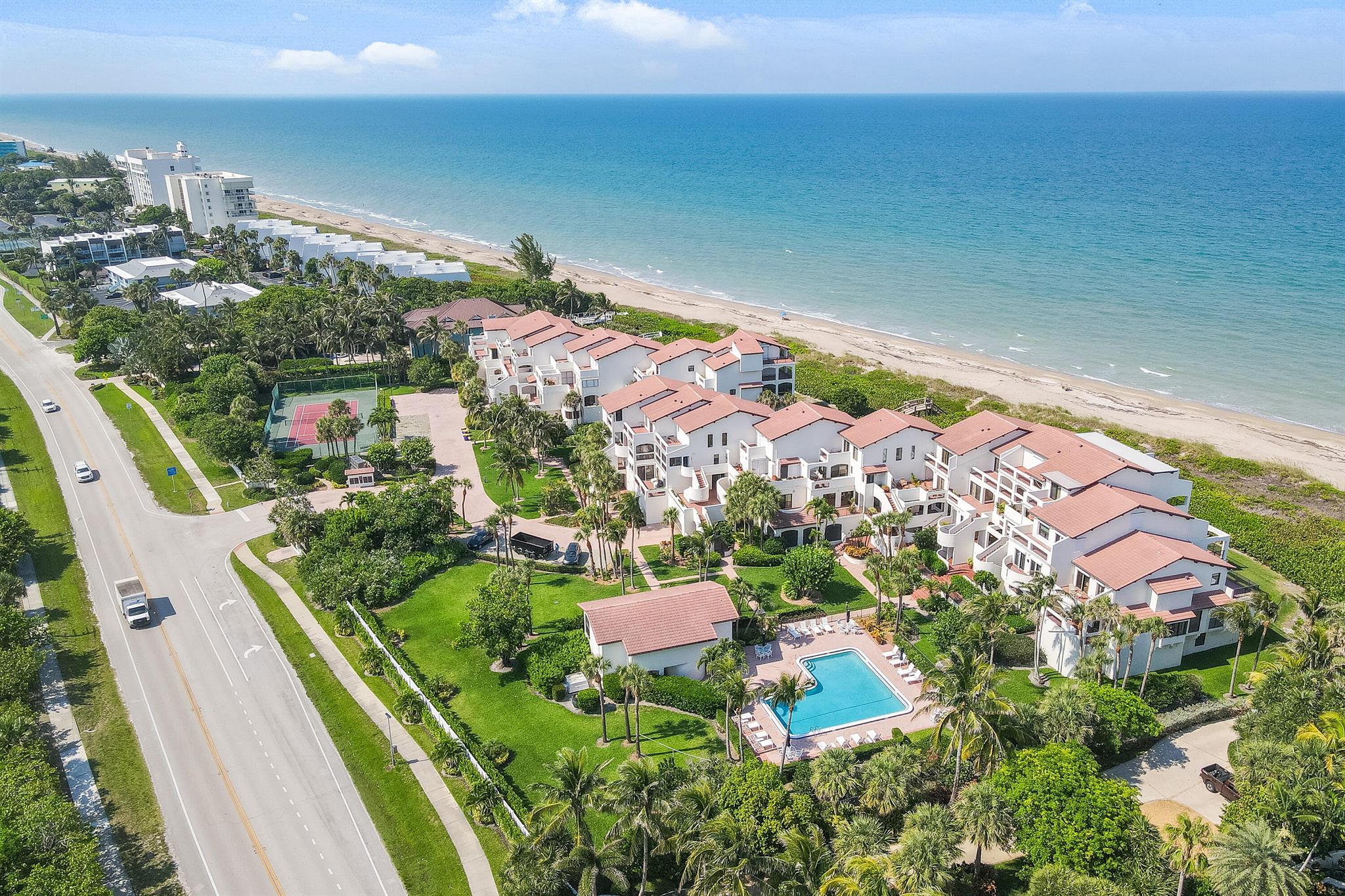4651 NE Ocean Blvd #31