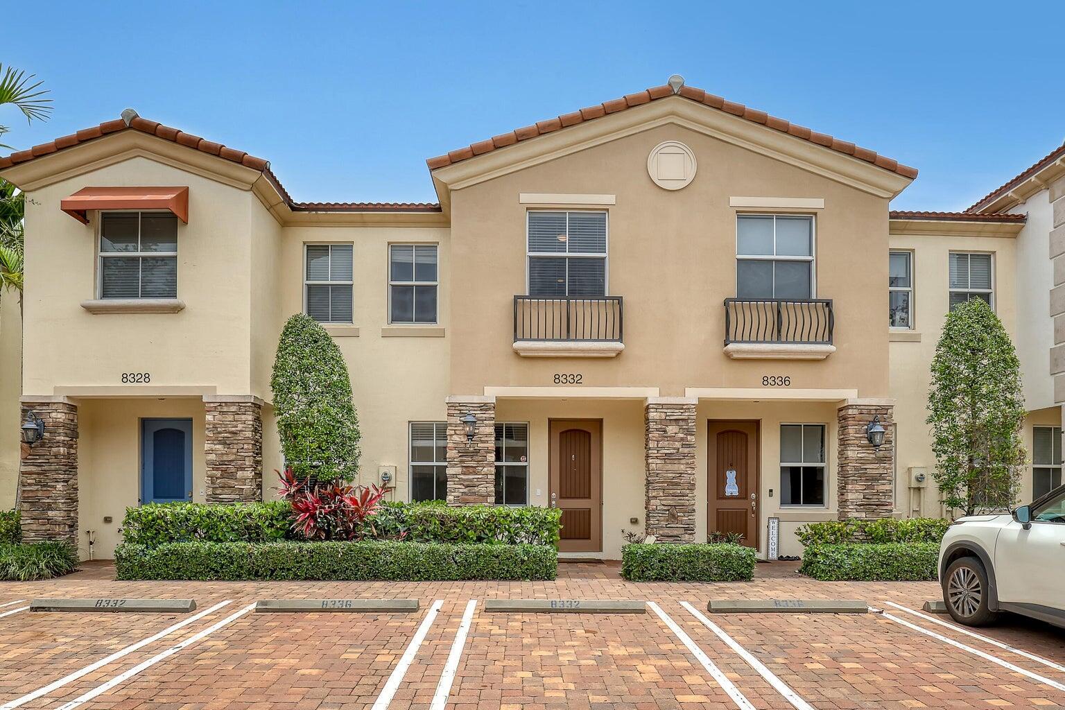 8332 Cocoplum Sound Ln
