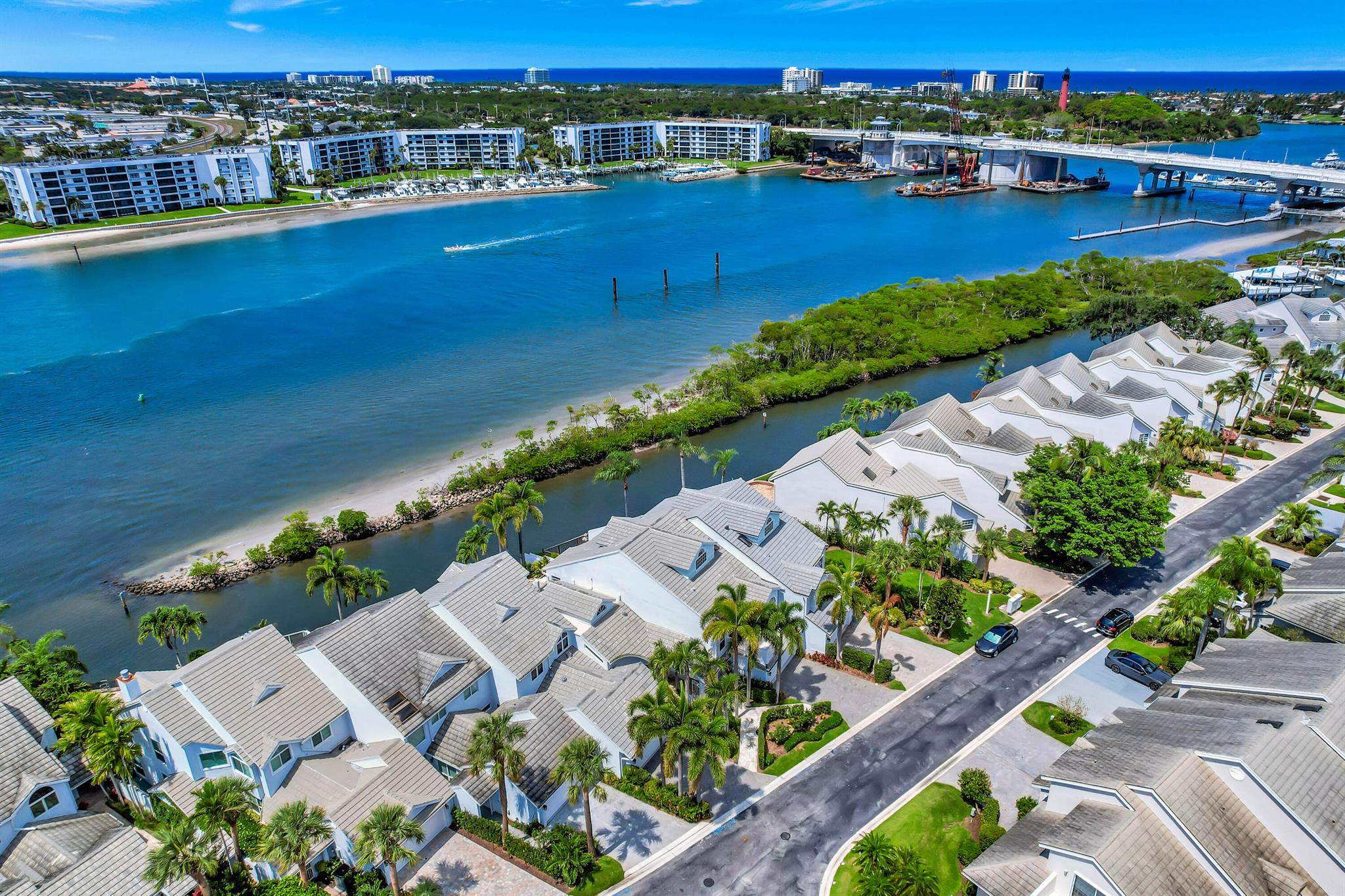 1000 N Us Hwy 1 #762 & 764 Jupiter, FL 33477