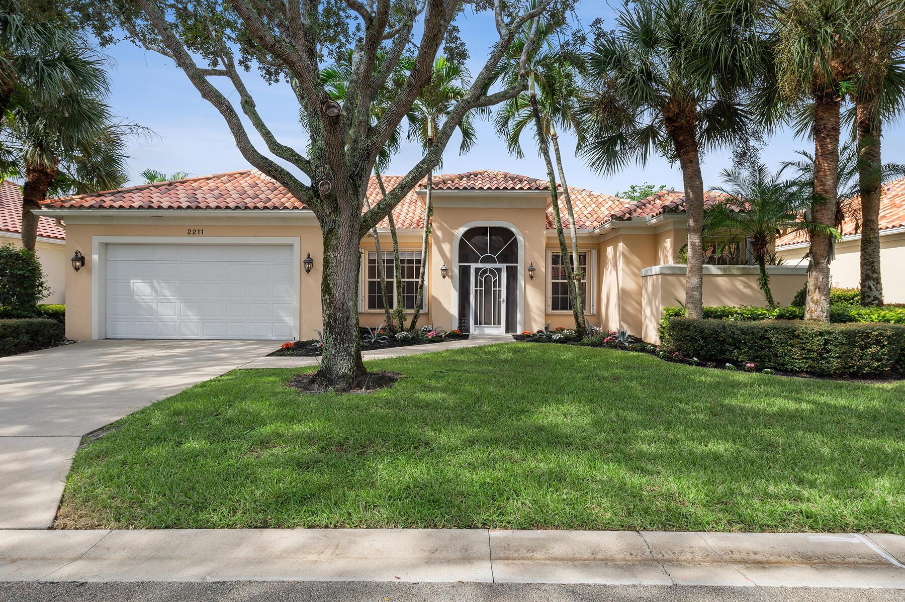 2211 Vero Bch Ln