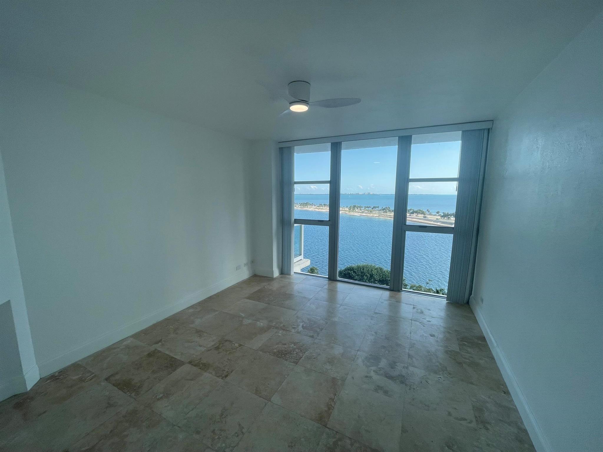 image BRICKELL TOWNHOUSE CONDO17