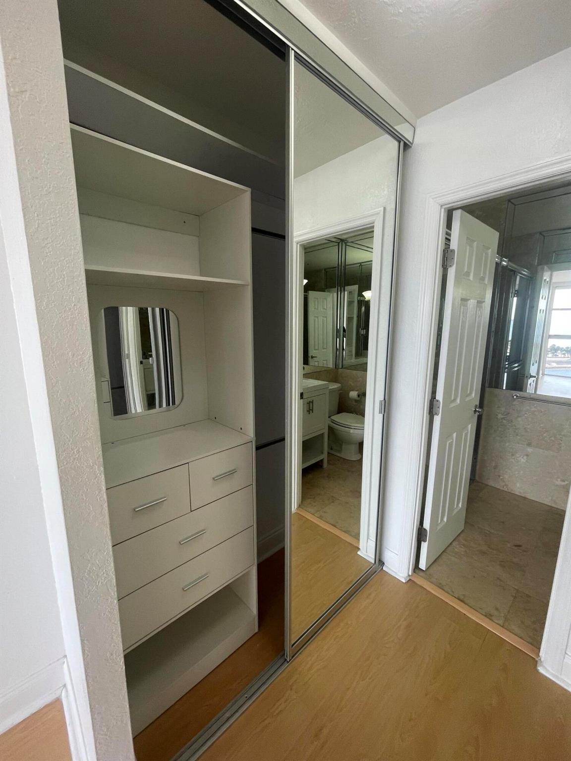 image BRICKELL TOWNHOUSE CONDO25