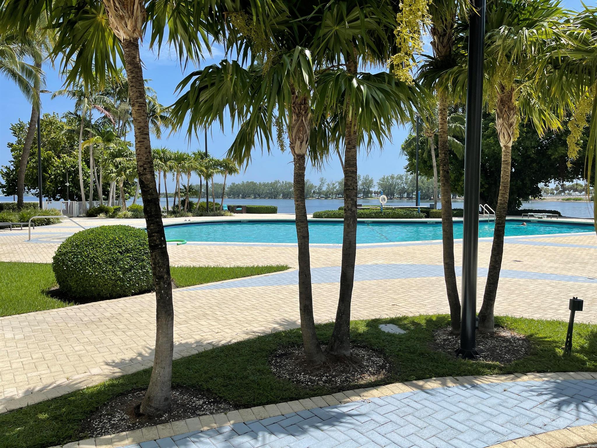 image BRICKELL TOWNHOUSE CONDO36