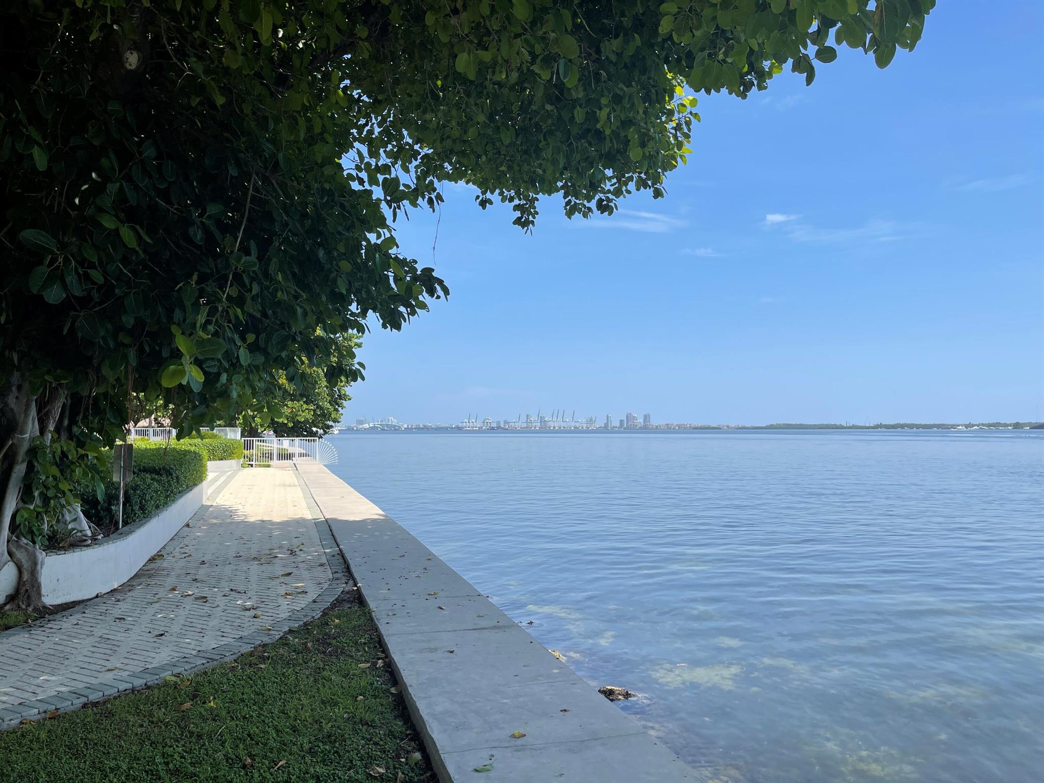 image BRICKELL TOWNHOUSE CONDO47