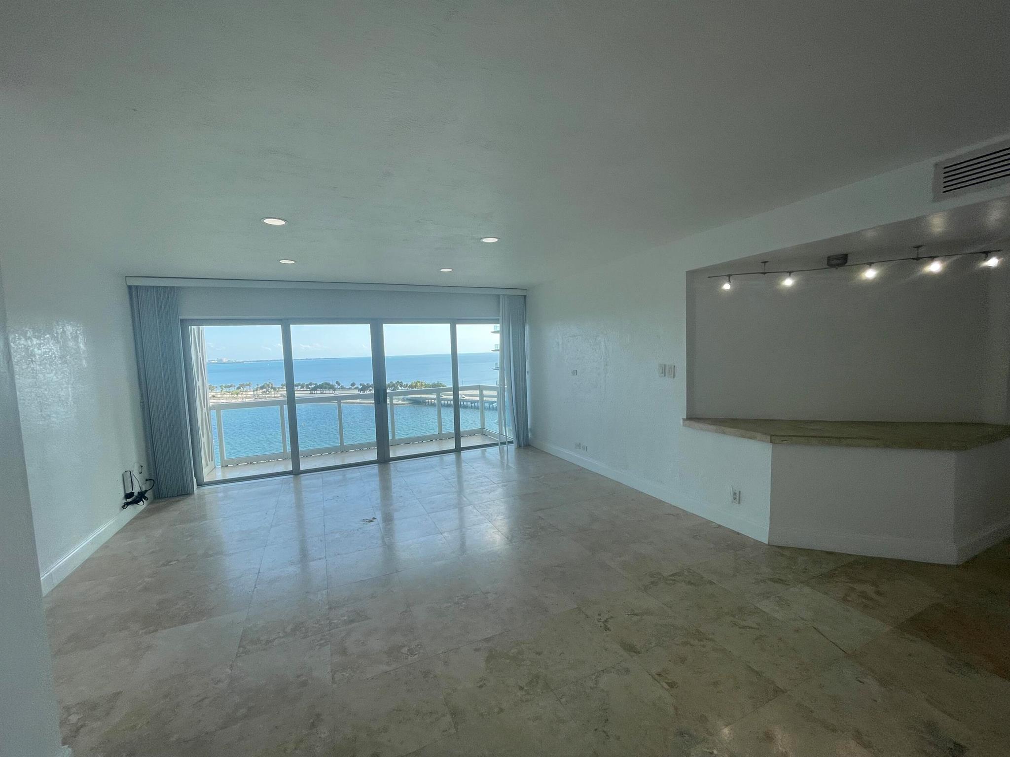 image BRICKELL TOWNHOUSE CONDO8