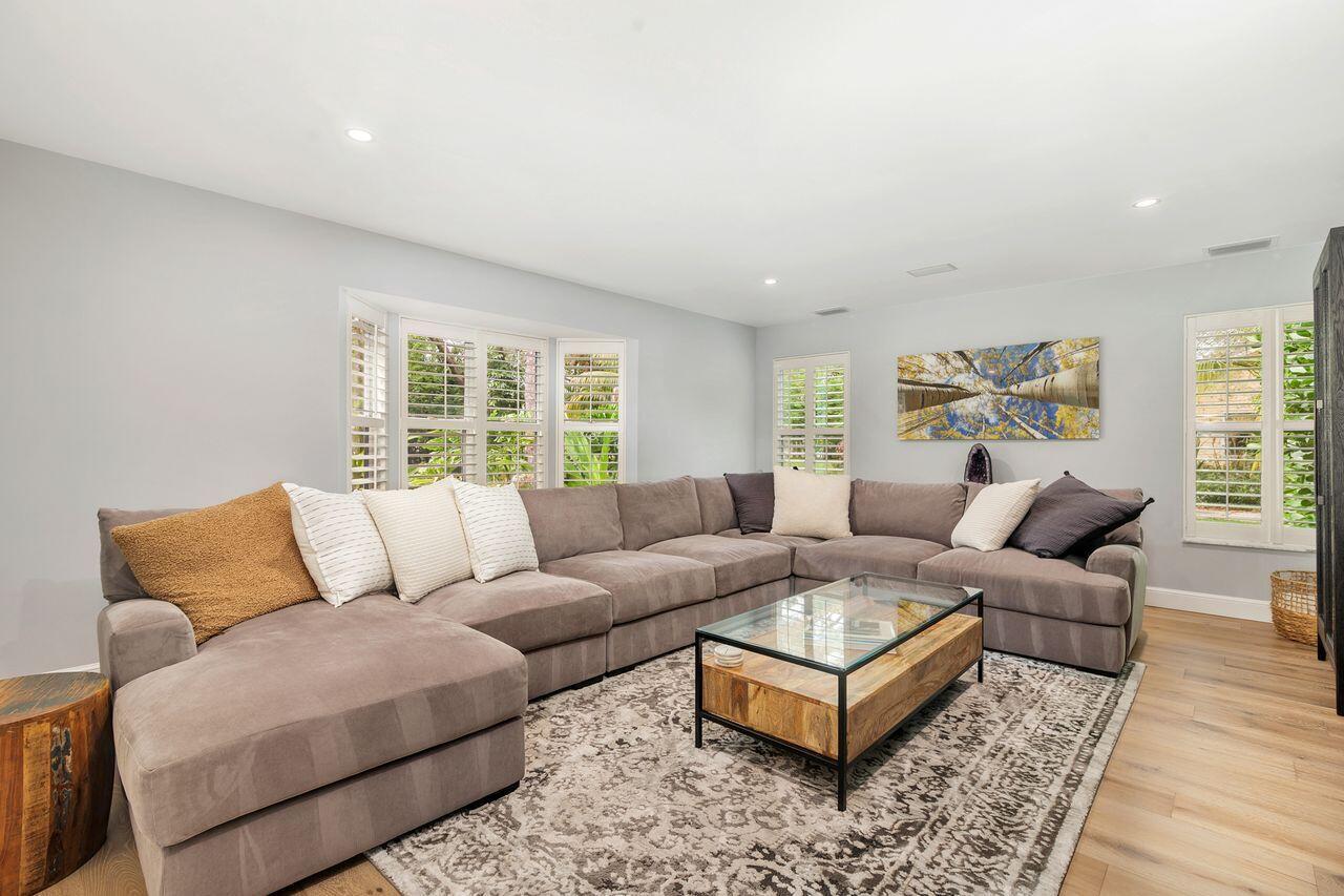 10070 Trailwood Cir Jupiter, FL 33478