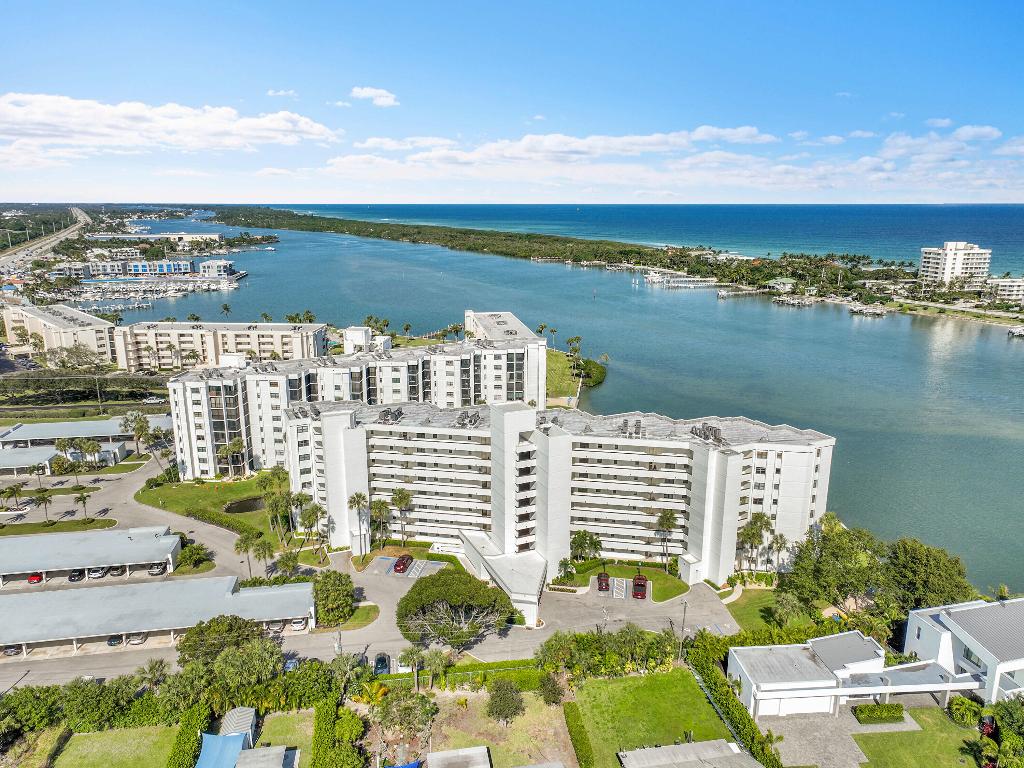 19800 Sandpointe Bay #204 Tequesta, FL 33469