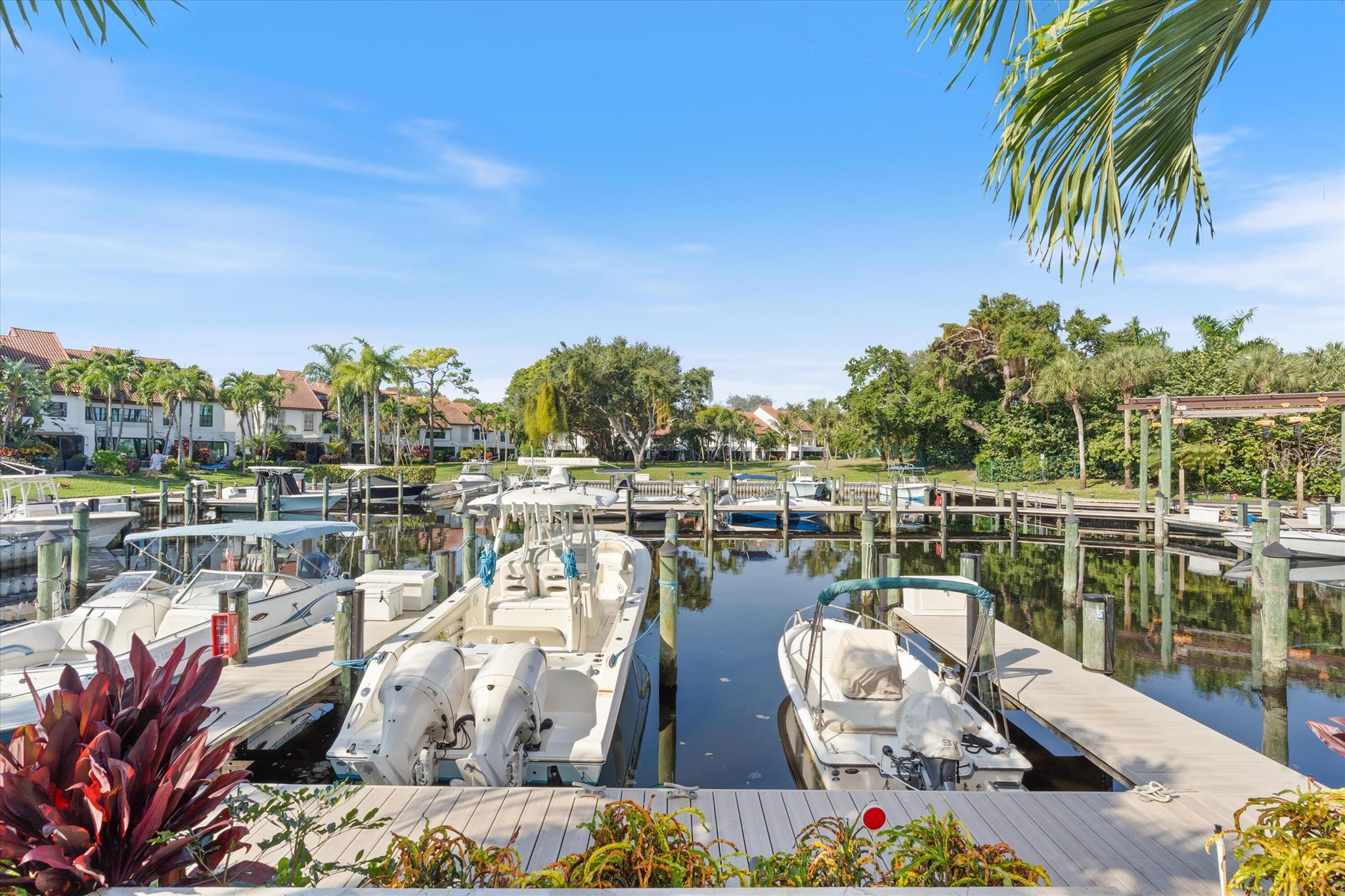 2359 Treasure Isle Dr #33 West Palm Beach, FL 33410