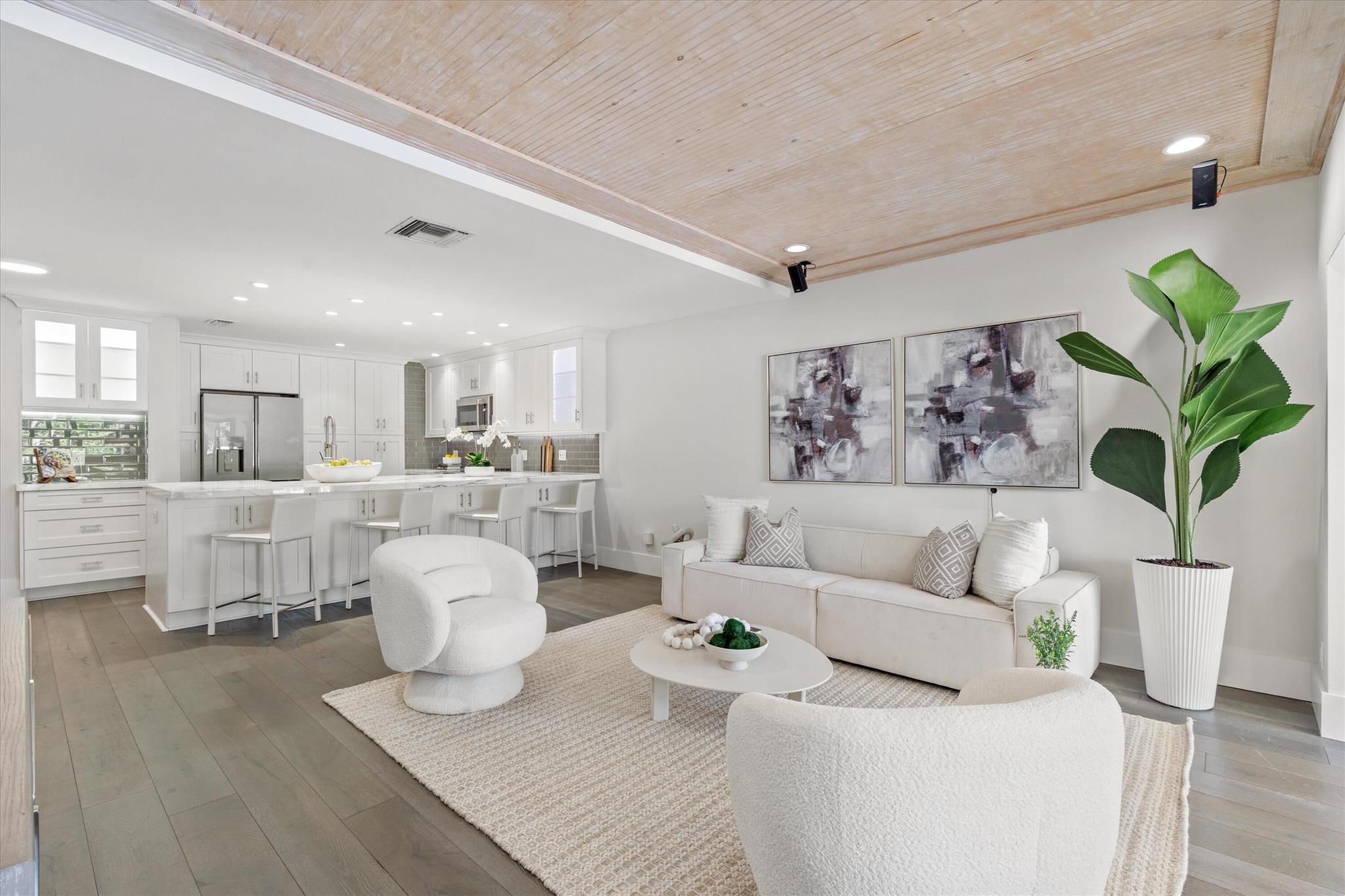 2359 Treasure Isle Dr #33 West Palm Beach, FL 33410