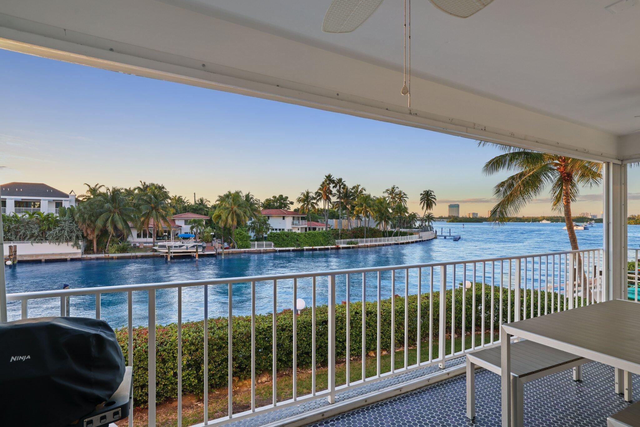 10180 W Bay Hbr Dr #2c Bay Harbor Islands, FL 33154