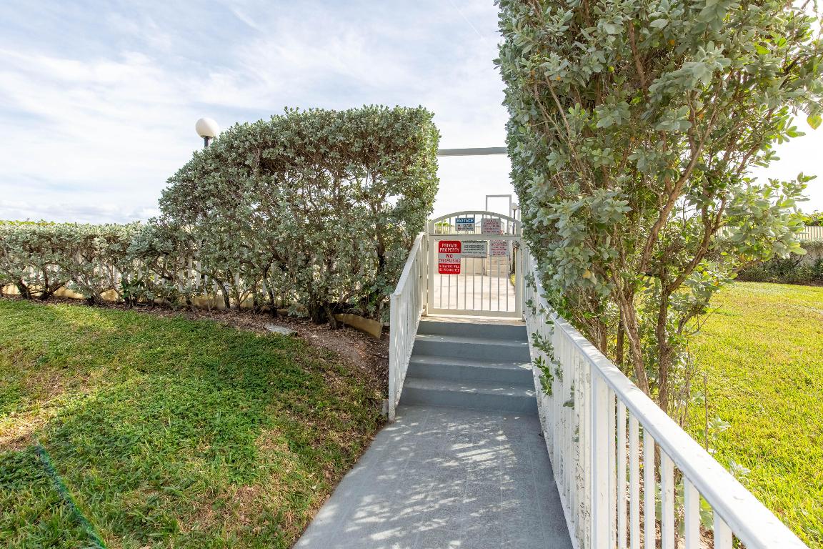 2565 S Ocean Blvd #1100 Palm Beach, FL 33480