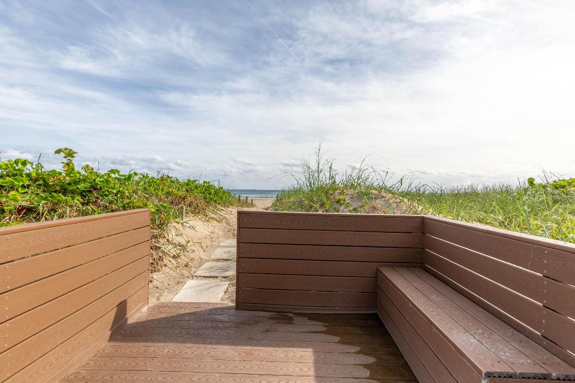 2565 S Ocean Blvd #1100 Palm Beach, FL 33480