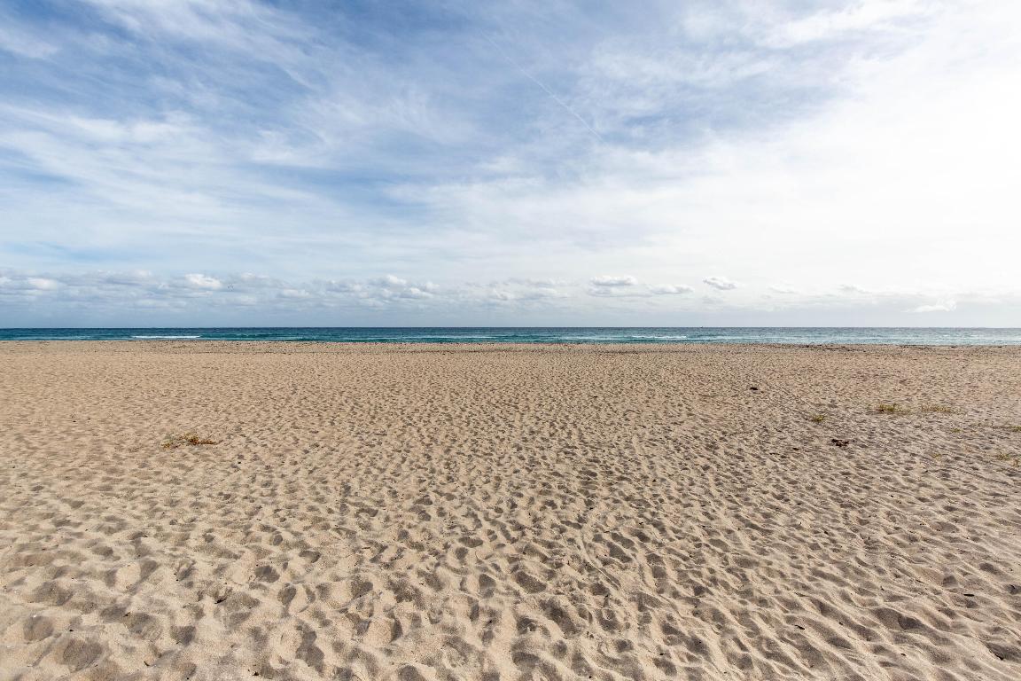 2565 S Ocean Blvd #1100 Palm Beach, FL 33480