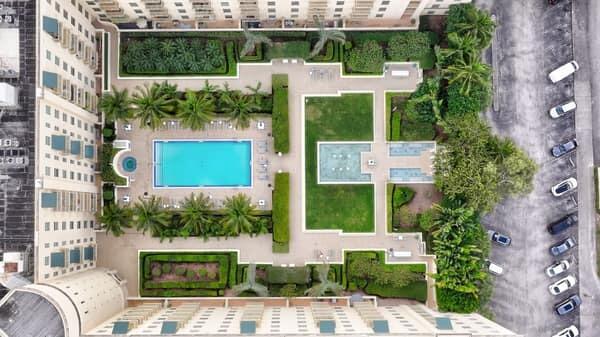 610 Clematis St #102 West Palm Beach, FL 33401