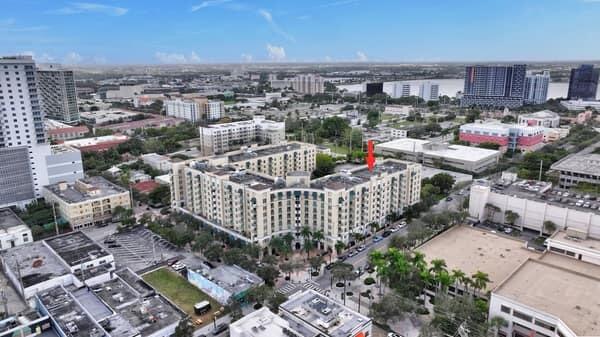 610 Clematis St #102 West Palm Beach, FL 33401