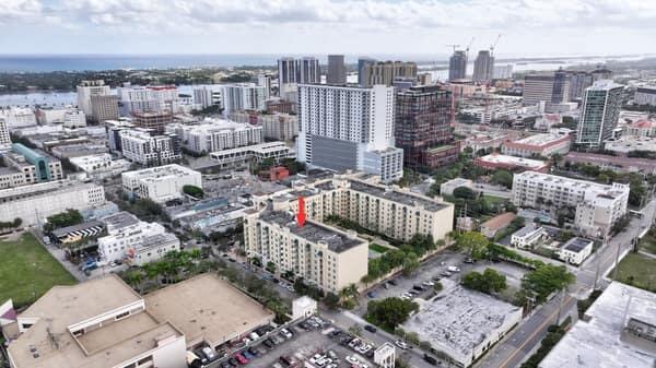 610 Clematis St #102 West Palm Beach, FL 33401