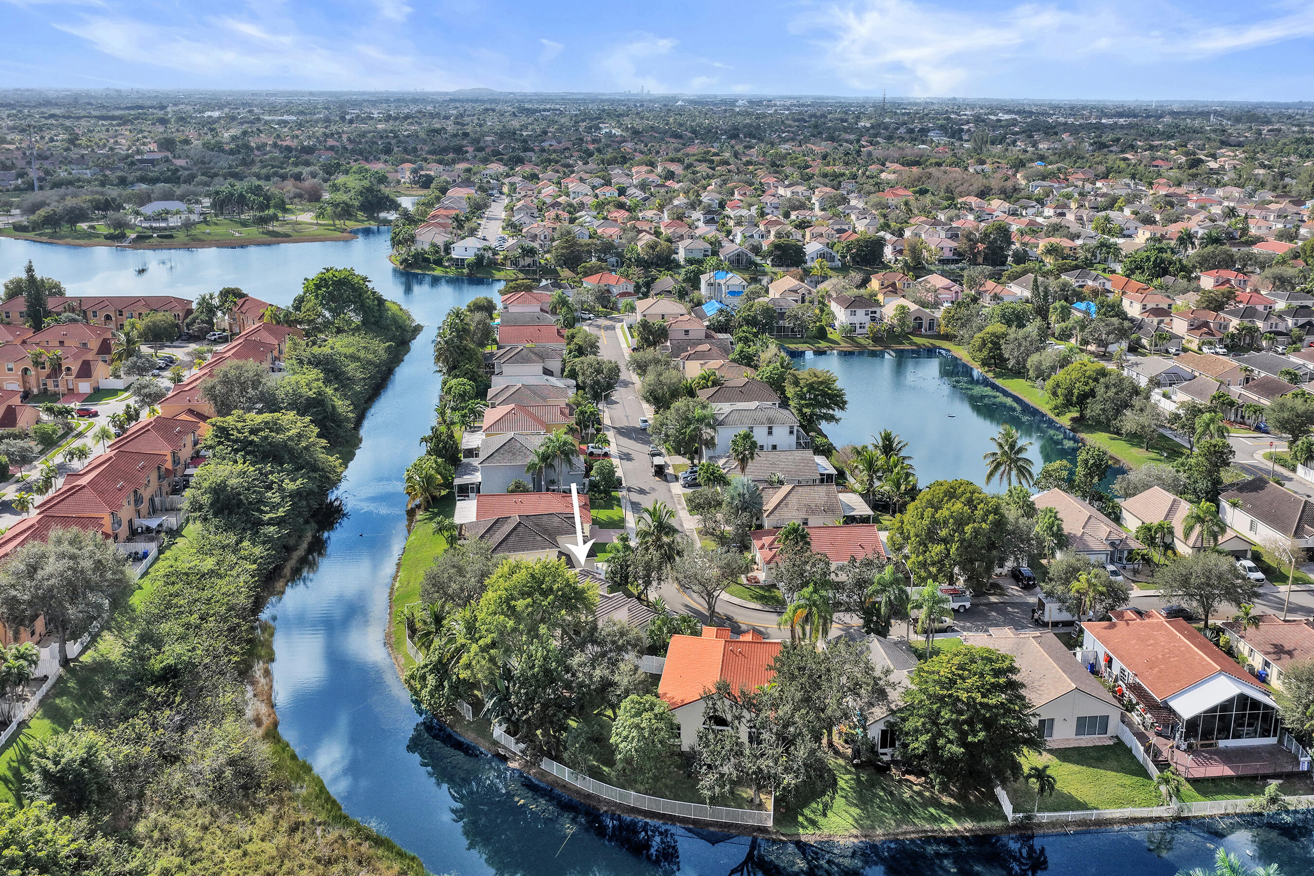 2389 NW 162nd Pembroke Pines, FL 33028