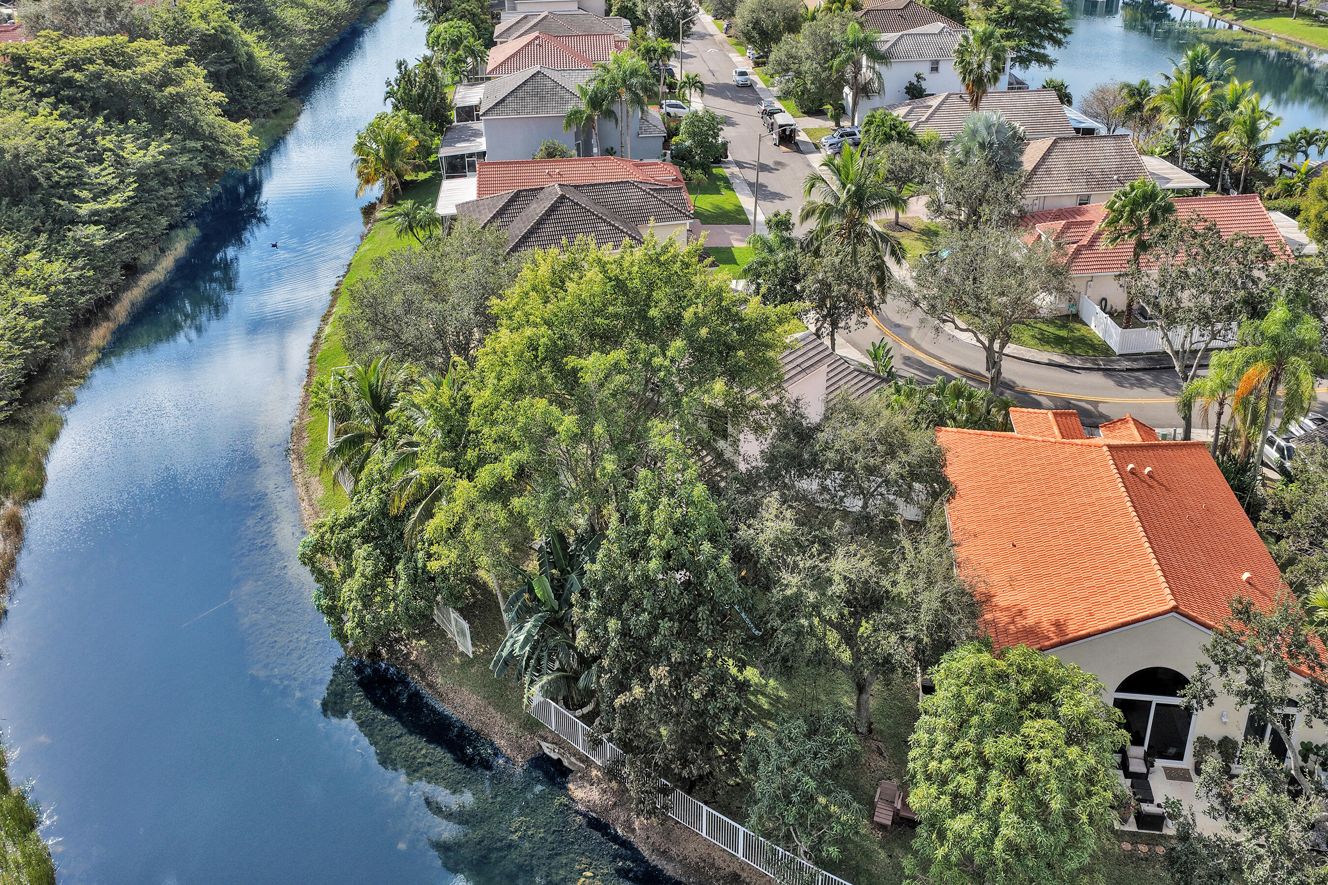 2389 NW 162nd Pembroke Pines, FL 33028