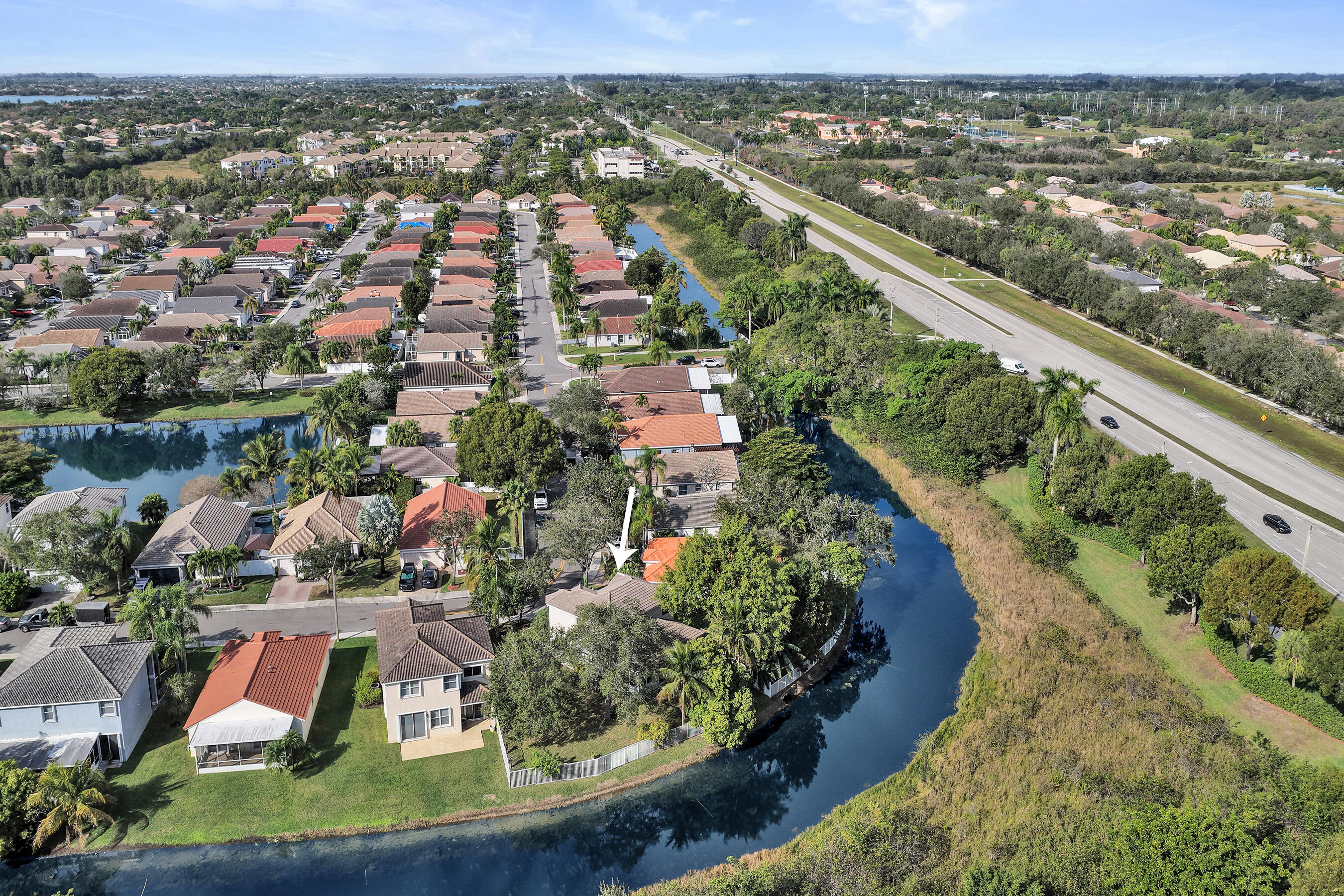 2389 NW 162nd Pembroke Pines, FL 33028