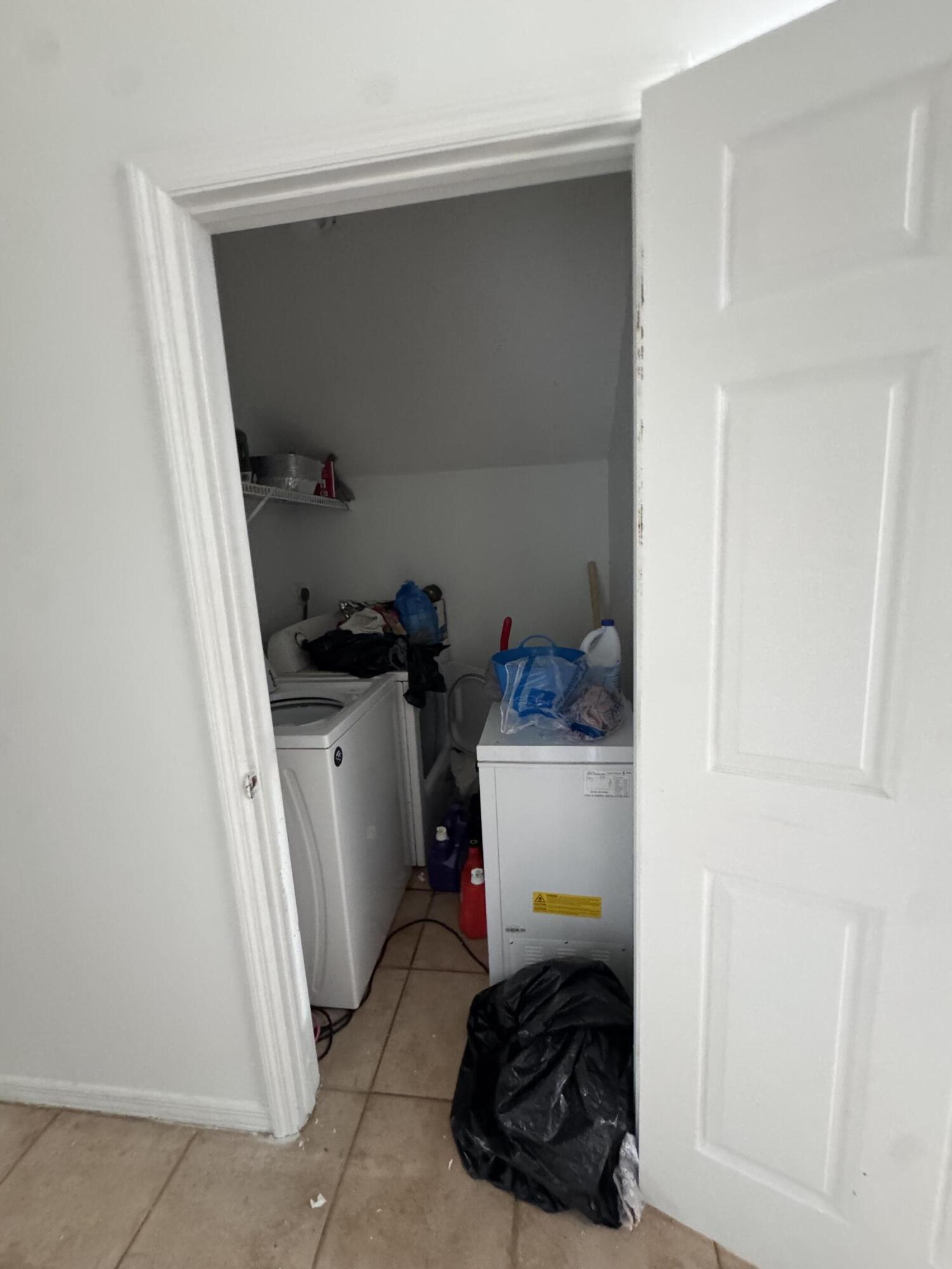 2389 NW 162nd Pembroke Pines, FL 33028