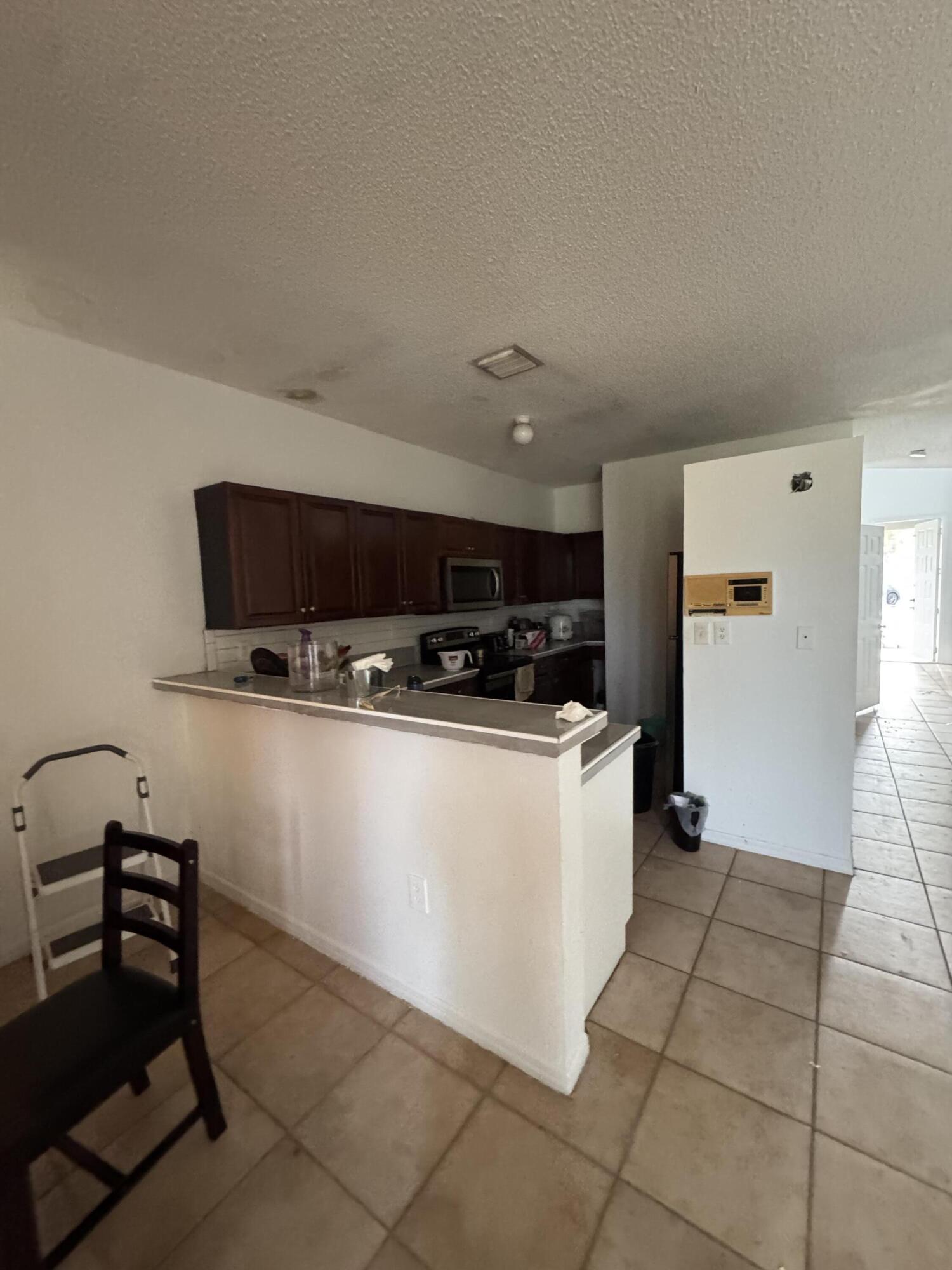 2389 NW 162nd Pembroke Pines, FL 33028