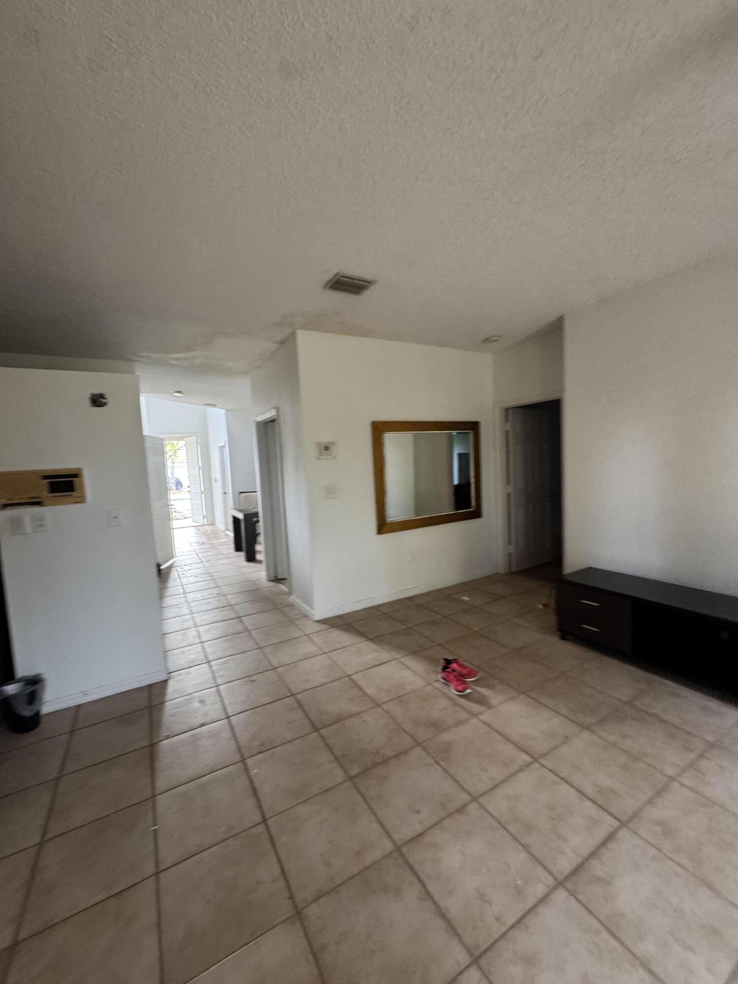 2389 NW 162nd Pembroke Pines, FL 33028