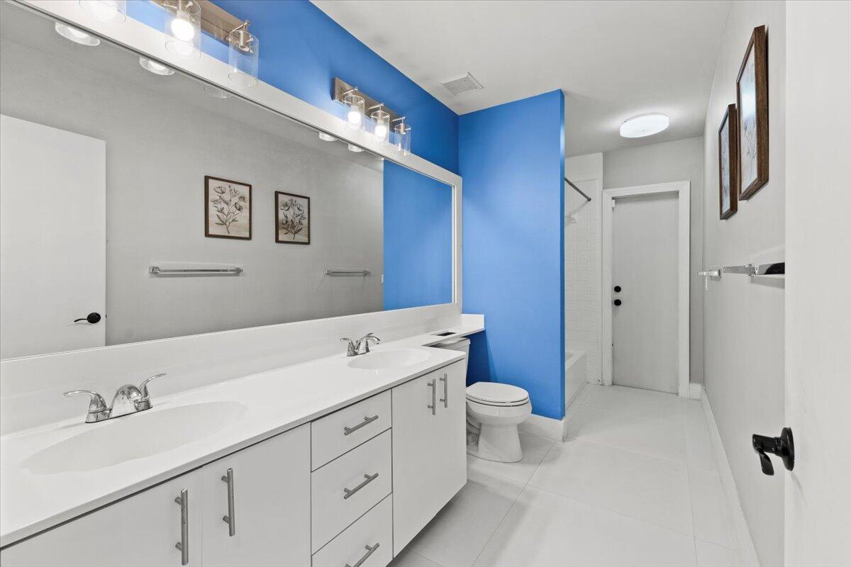 20221 NW 8th Pembroke Pines, FL 33029