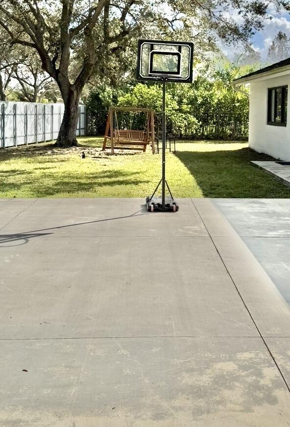 20221 NW 8th Pembroke Pines, FL 33029