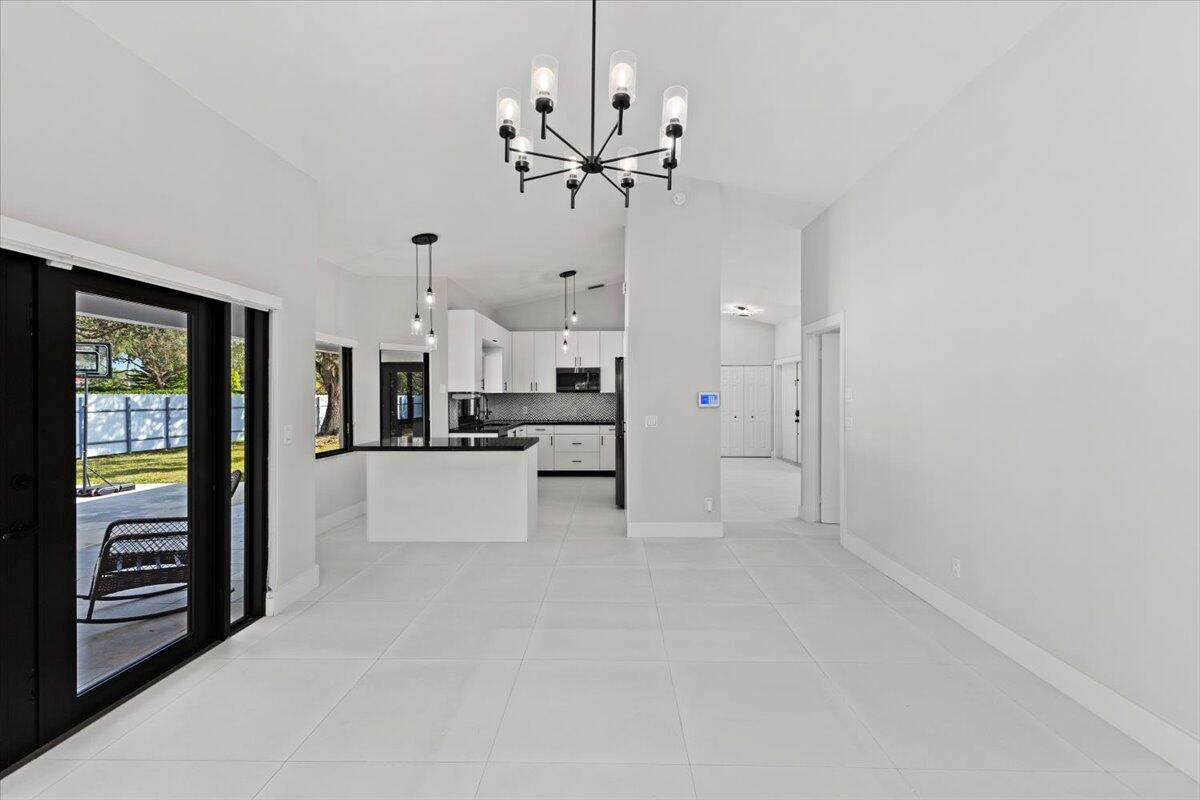 20221 NW 8th Pembroke Pines, FL 33029