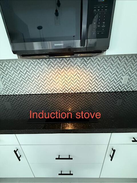 20221 NW 8th Pembroke Pines, FL 33029