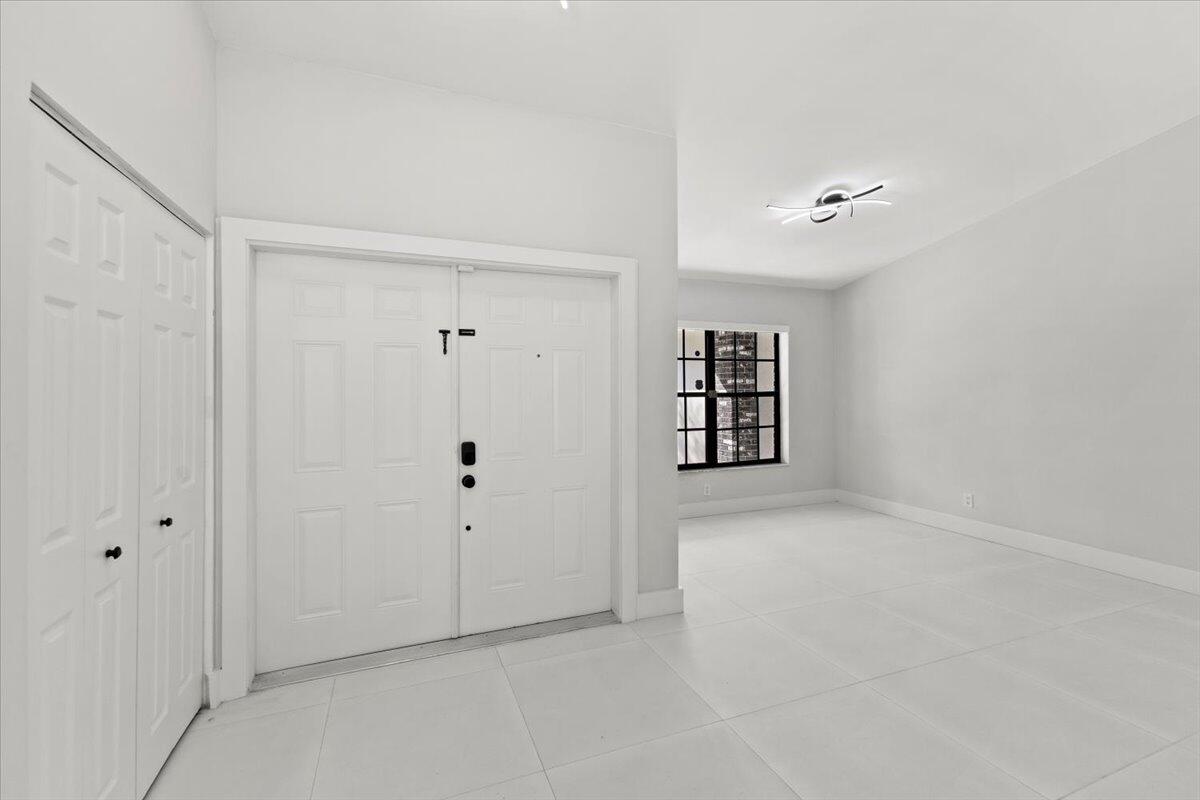 20221 NW 8th Pembroke Pines, FL 33029