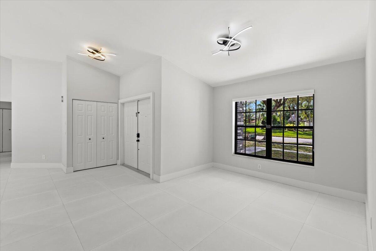 20221 NW 8th Pembroke Pines, FL 33029