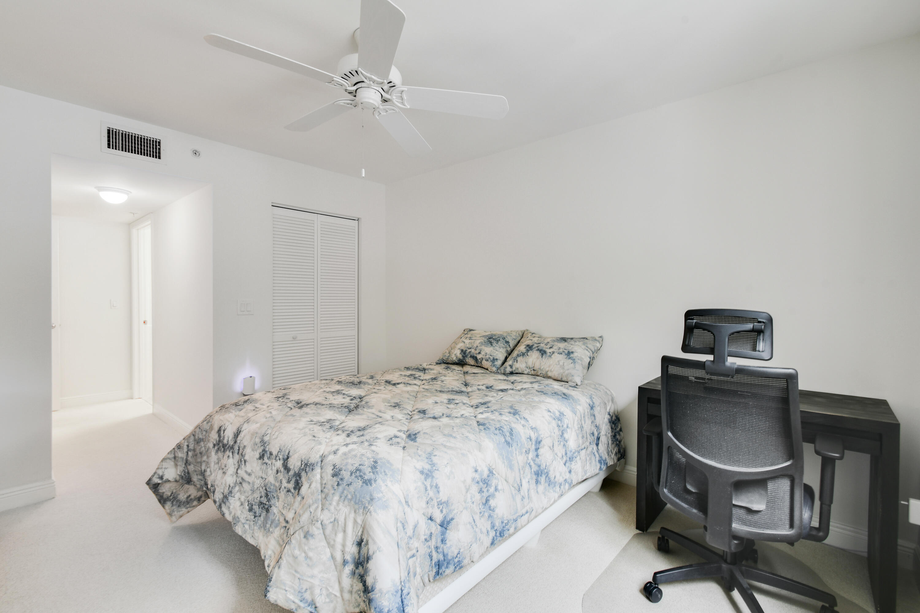 242 Village #2203 Tequesta, FL 33469