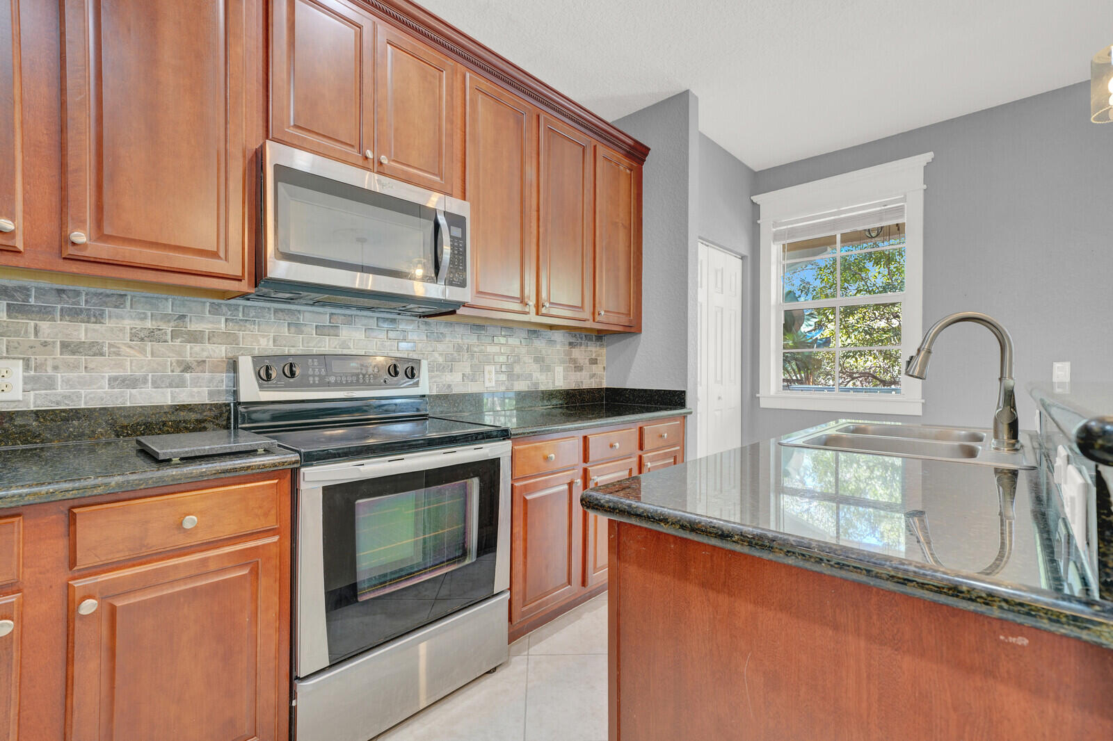 285 E Bay Cedar Jupiter, FL 33458