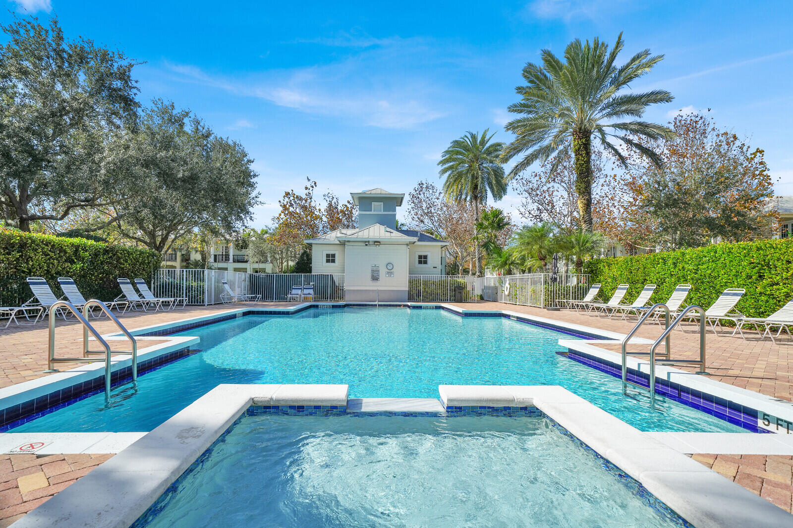 285 E Bay Cedar Jupiter, FL 33458