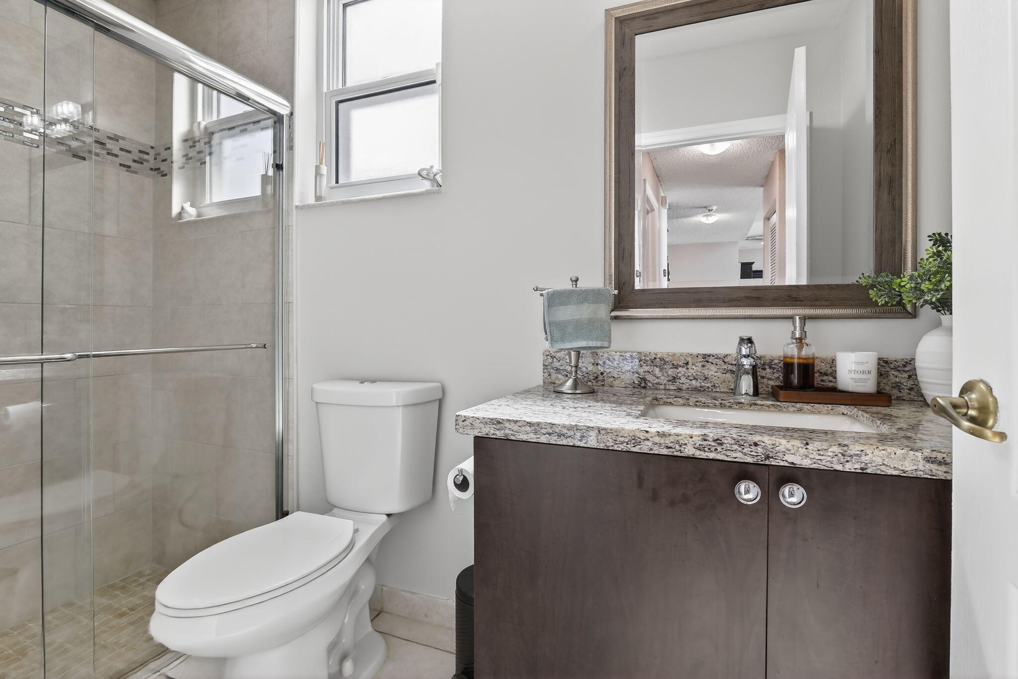 1583 SW 186th Pembroke Pines, FL 33029