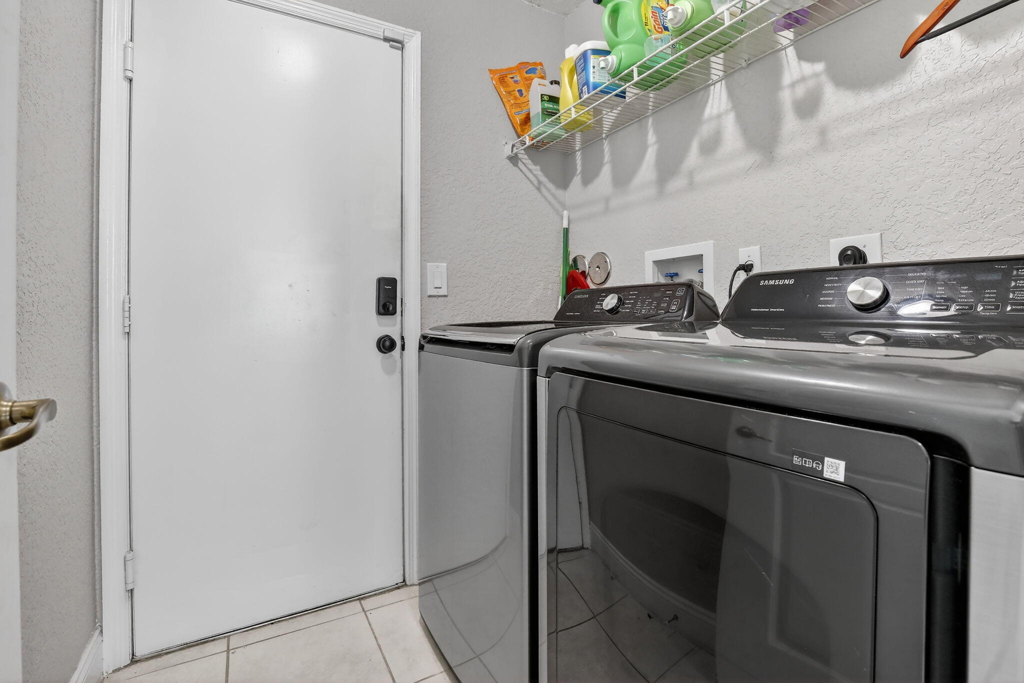 1583 SW 186th Pembroke Pines, FL 33029