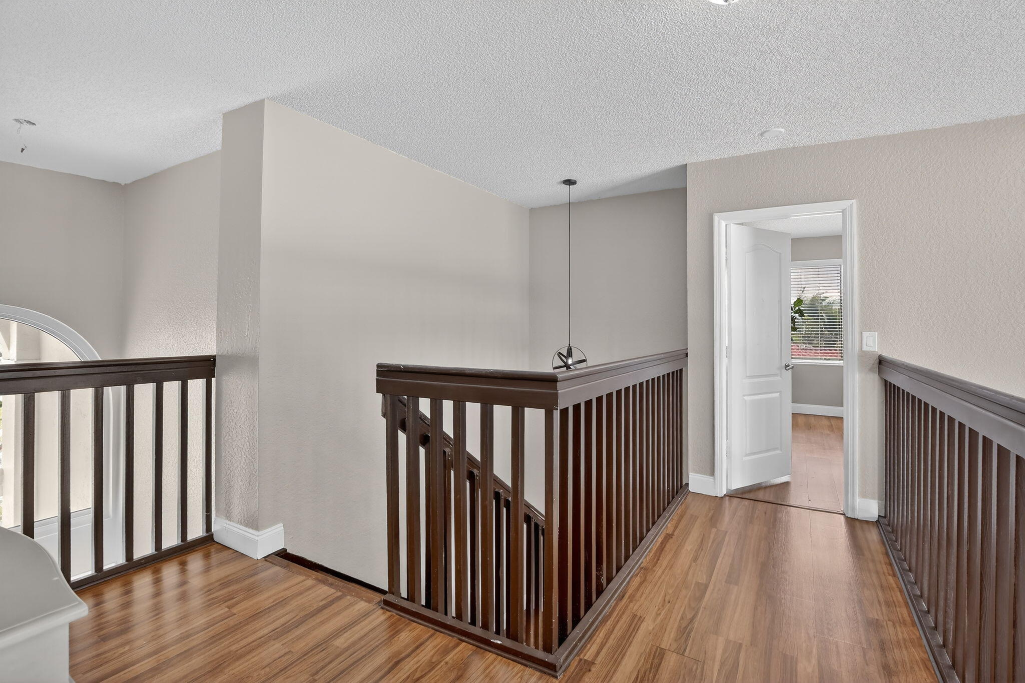 1583 SW 186th Pembroke Pines, FL 33029