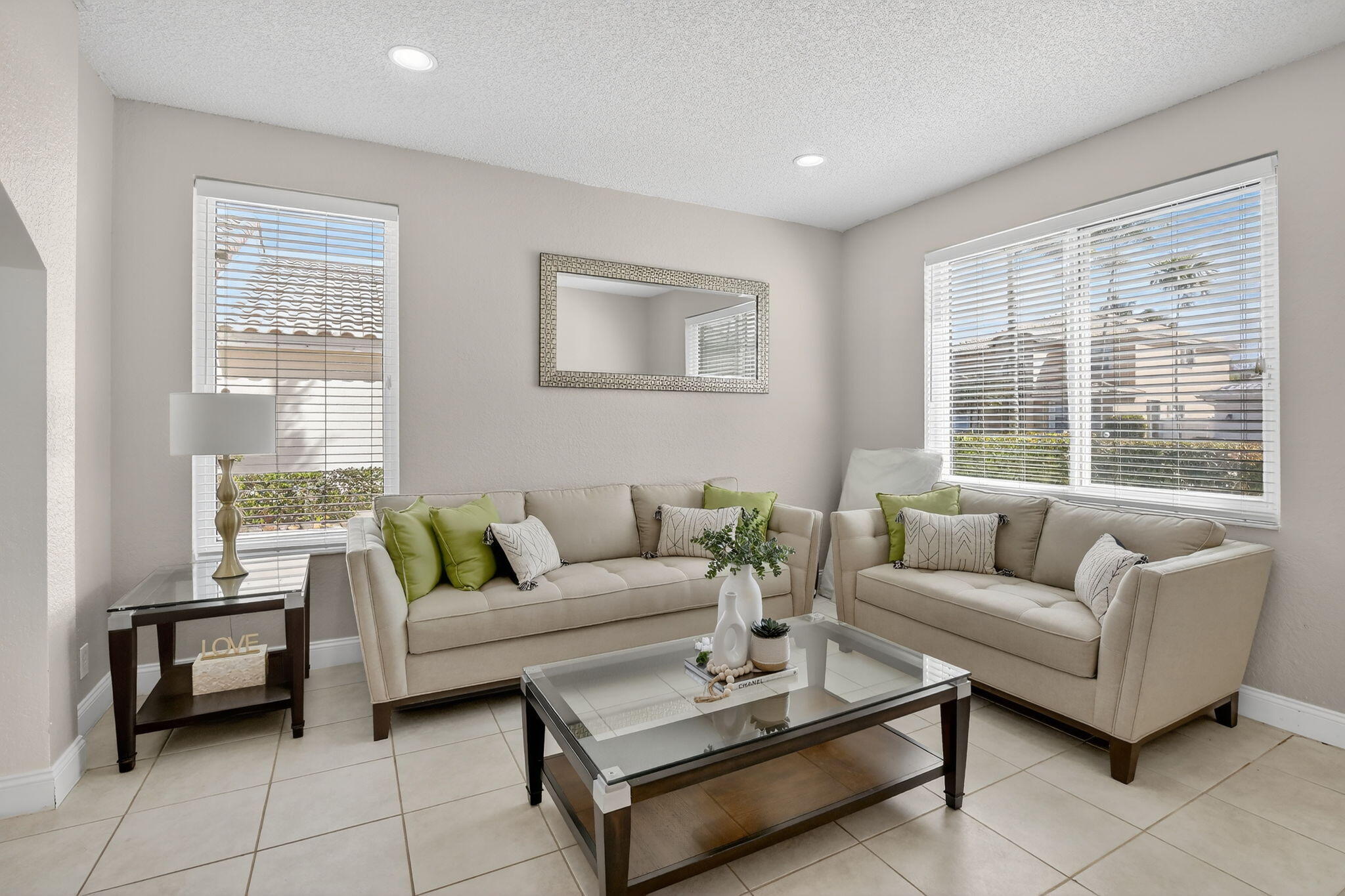 1583 SW 186th Pembroke Pines, FL 33029