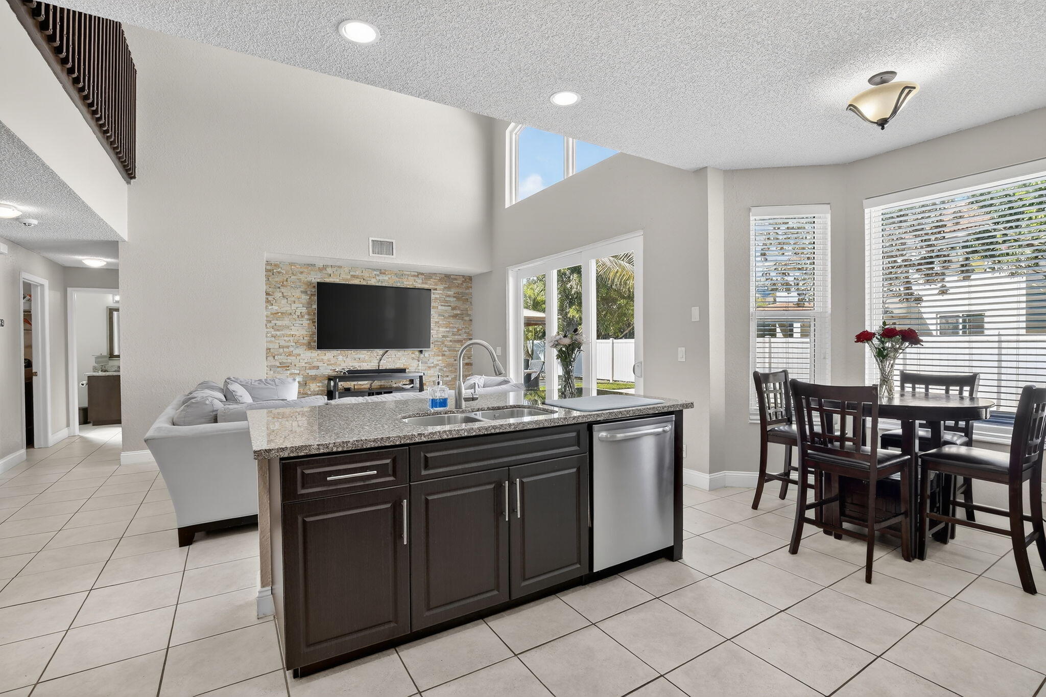 1583 SW 186th Pembroke Pines, FL 33029