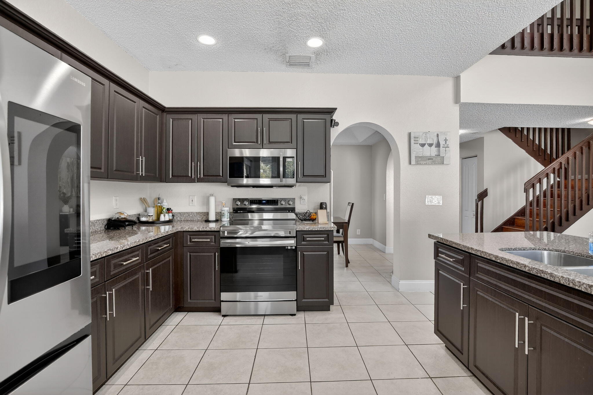 1583 SW 186th Pembroke Pines, FL 33029