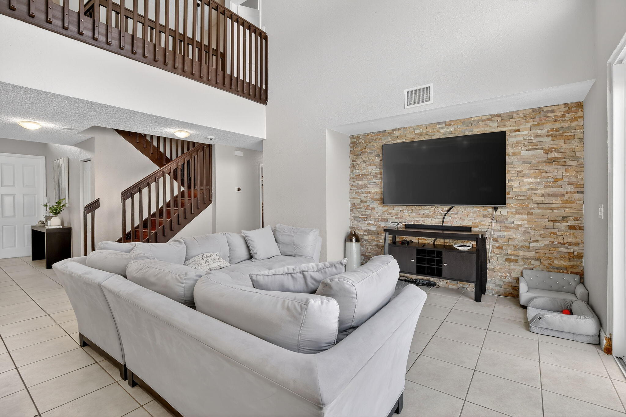 1583 SW 186th Pembroke Pines, FL 33029