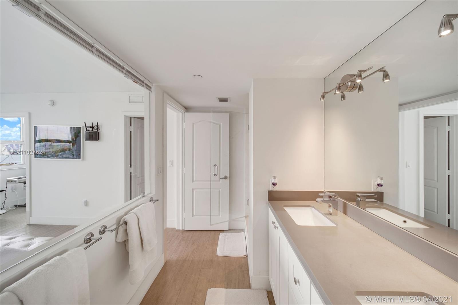 650 West Ave #2107 Miami Beach, FL 33139